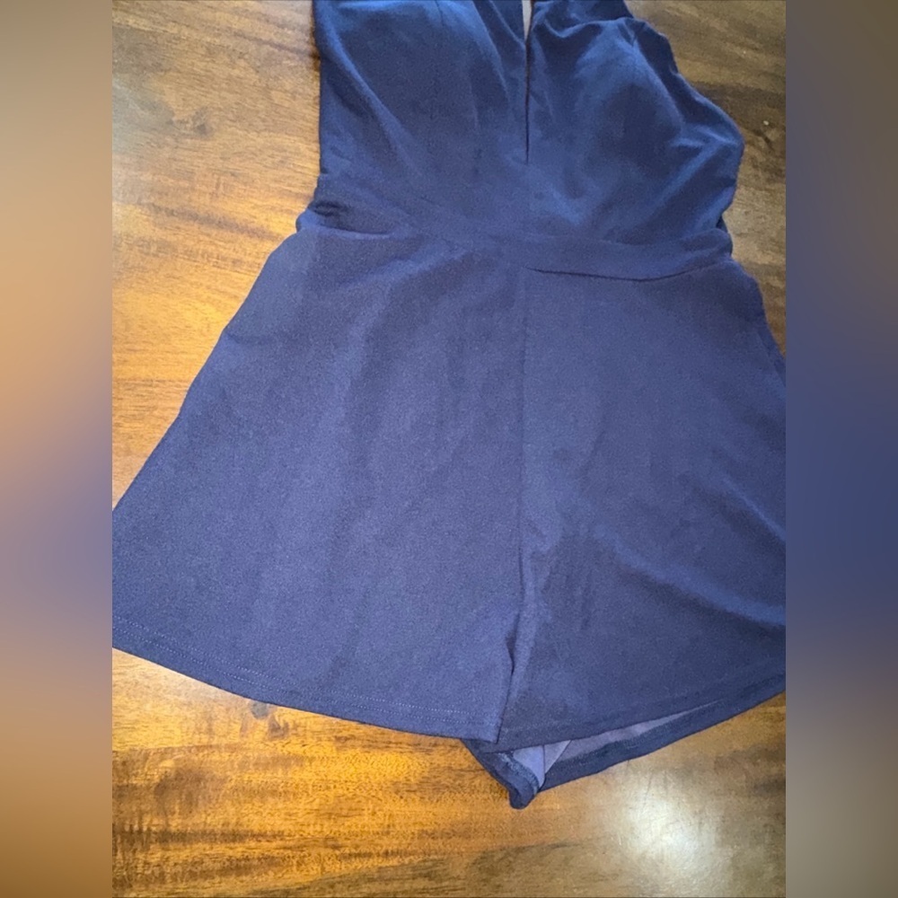 Charlotte Russe Womens Navy Halter Romper 1 Piece Shorts Backless Slit Chest L - Picture 5 of 12